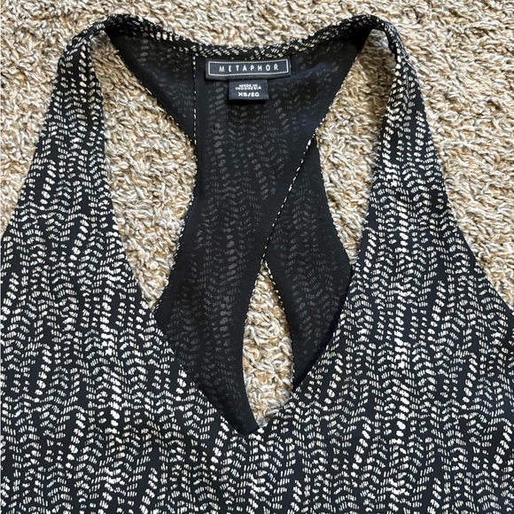 Metaphor Black White Leaf Print Racerback Tank Top Womens XS EC - Picture 3 of 6